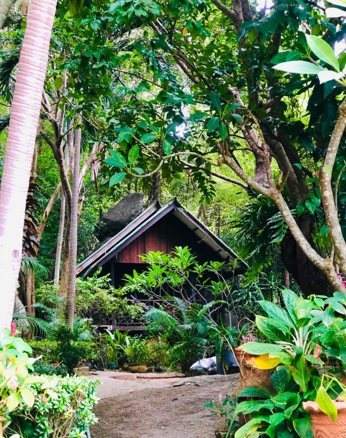 Hotel Bambu Huts à Baan Tai Extérieur photo