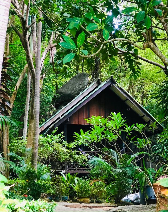 Hotel Bambu Huts à Baan Tai Extérieur photo