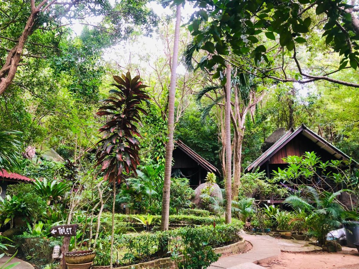 Hotel Bambu Huts à Baan Tai Extérieur photo