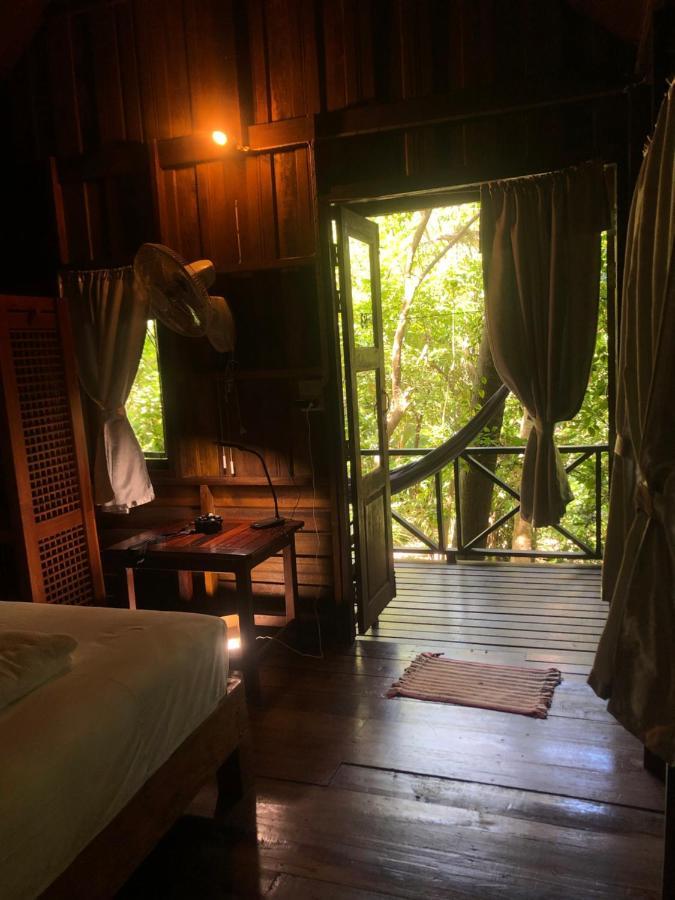 Hotel Bambu Huts à Baan Tai Extérieur photo